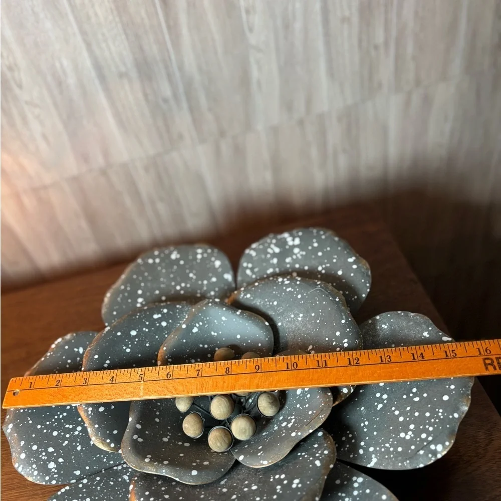 Unbranded Gray Metal Flower Wall Decor with Neutral Wooden Accents